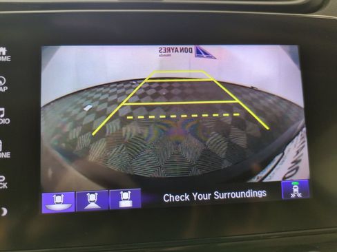 Used 2017 Honda CR-V Touring image 19