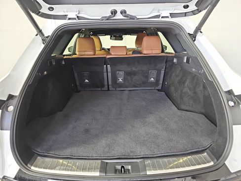 Used 2025 Toyota Crown Signia AWD/4WD image 12