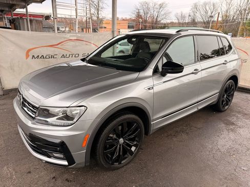 Used 2021 Volkswagen Tiguan SE R-Line image 8