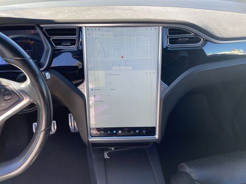 Used 2016 Tesla Model X P90D image 12