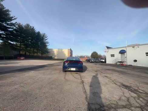 Used 2025 Toyota Prius LE image 16