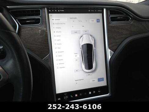 Used 2017 Tesla Model S 75D AWD/4WD image 17