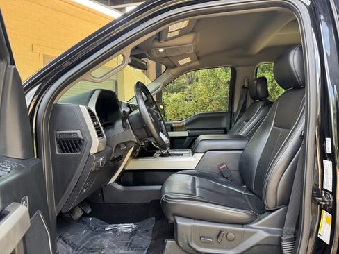 Used 2019 Ford F150 Lariat AWD/4WD image 11
