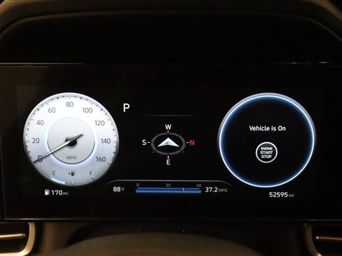 Used 2023 Hyundai Elantra SEL w/ Convenience Package FWD image 5