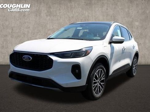 New 2024 Ford Escape SE w/ PHEV Premium Package image 3