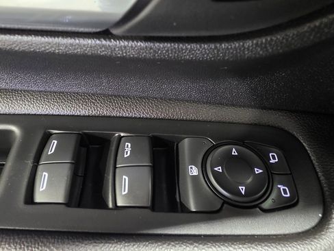 Used 2021 GMC Terrain SLE image 18