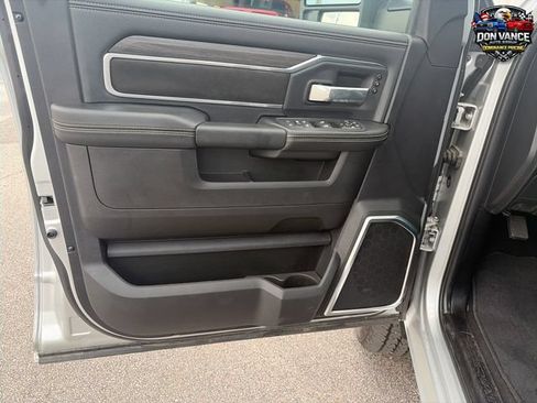 Used 2026 RAM 2500 Laramie AWD/4WD image 10