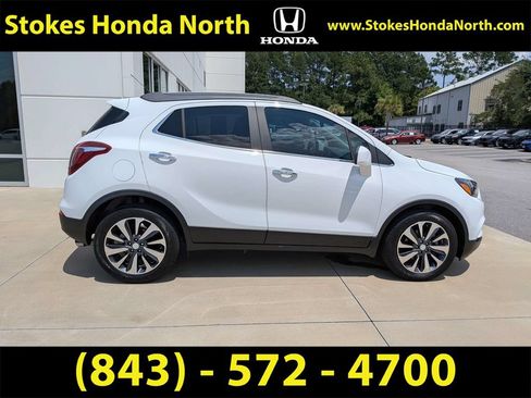 Used 2021 Buick Encore Preferred w/ Safety Package FWD image 11