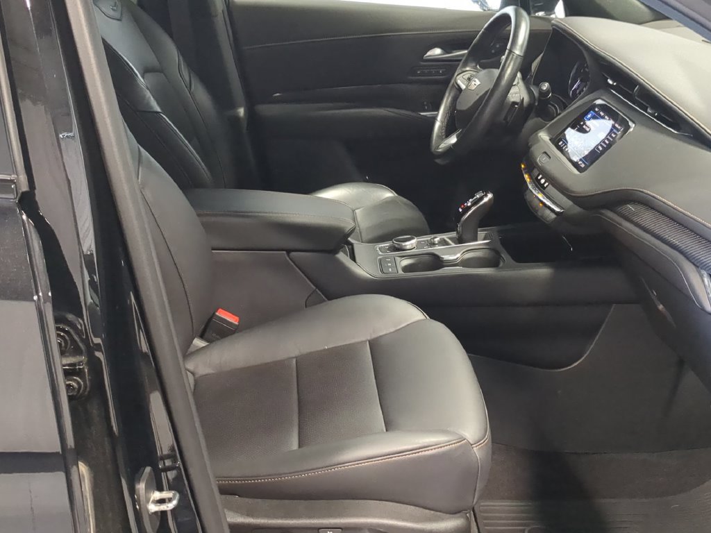 Used 2023 Cadillac XT4 Sport AWD/4WD image 27