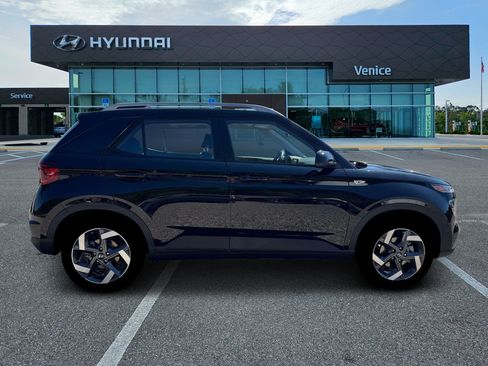New 2026 Hyundai Venue SEL FWD image 9