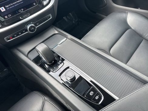 Used 2024 Volvo S60 B5 Core image 23