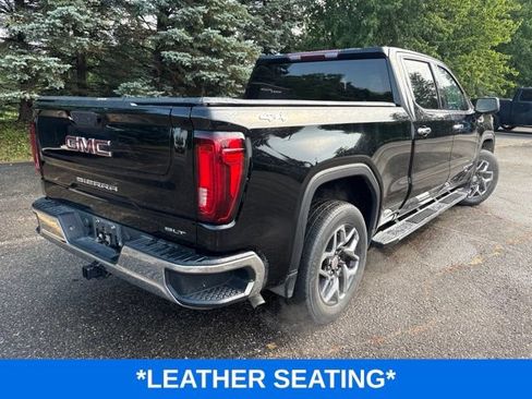 Used 2023 GMC Sierra 1500 SLT w/ SLT Premium Package AWD/4WD image 4