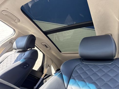 Used 2025 Genesis Electrified GV70 Advanced w/ Prestige Package image 37