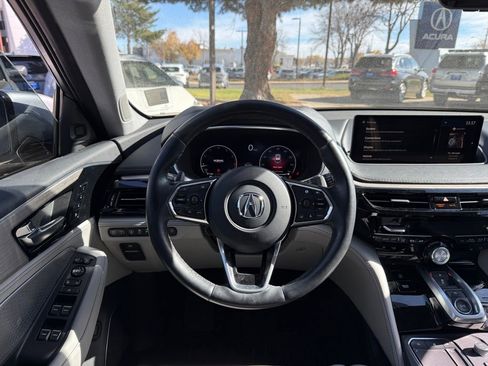 Used 2023 Acura MDX SH-AWD w/ Advance Package image 2