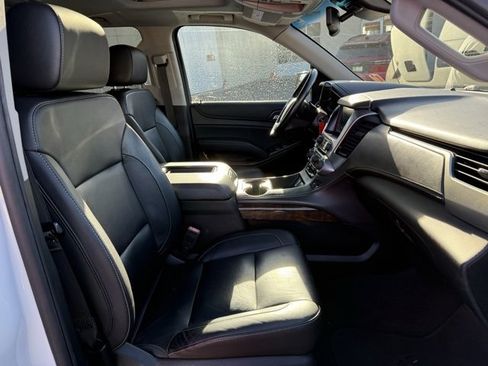 Used 2020 Chevrolet Tahoe LT image 44