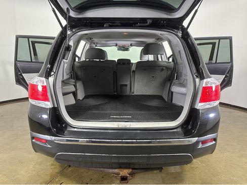 Used 2012 Toyota Highlander SE image 20