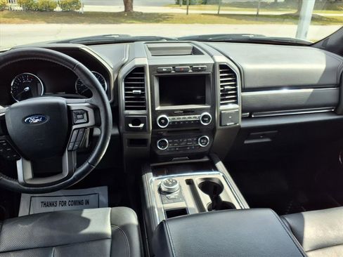 Used 2018 Ford Expedition XLT w/ Equipment Group 202A image 12