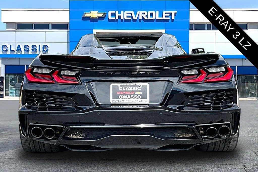 Used 2025 Chevrolet Corvette E-Ray w/ Stealth Interior Trim Package AWD/4WD image 4