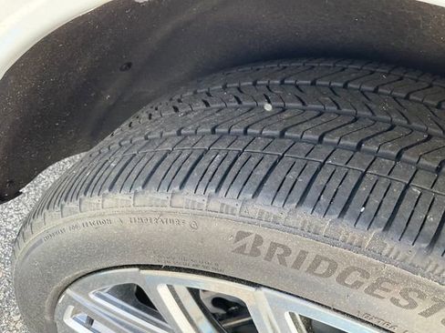 Used 2025 GMC Yukon Denali Ultimate image 15