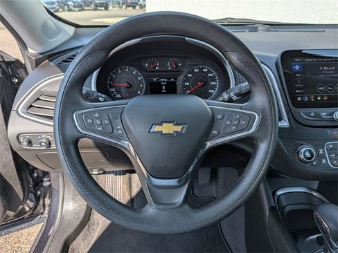 Used 2023 Chevrolet Malibu LT image 17