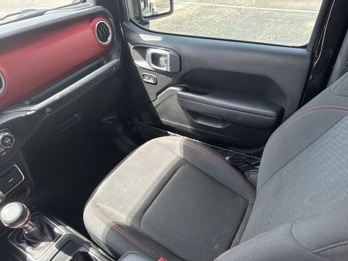 Used 2020 Jeep Wrangler Rubicon AWD/4WD image 26