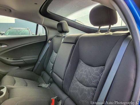 Used 2018 Chevrolet Volt LT image 10