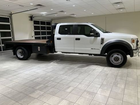 Used 2022 Ford F550 4x4 Crew Cab Super Duty w/ Power Equipment Group image 6