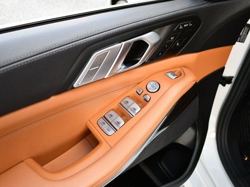 Used 2021 BMW X7 xDrive40i w/ Premium Package 2 image 12