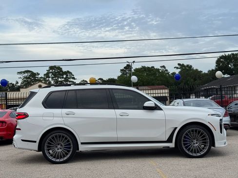 Used 2024 BMW ALPINA XB7 AWD/4WD image 11
