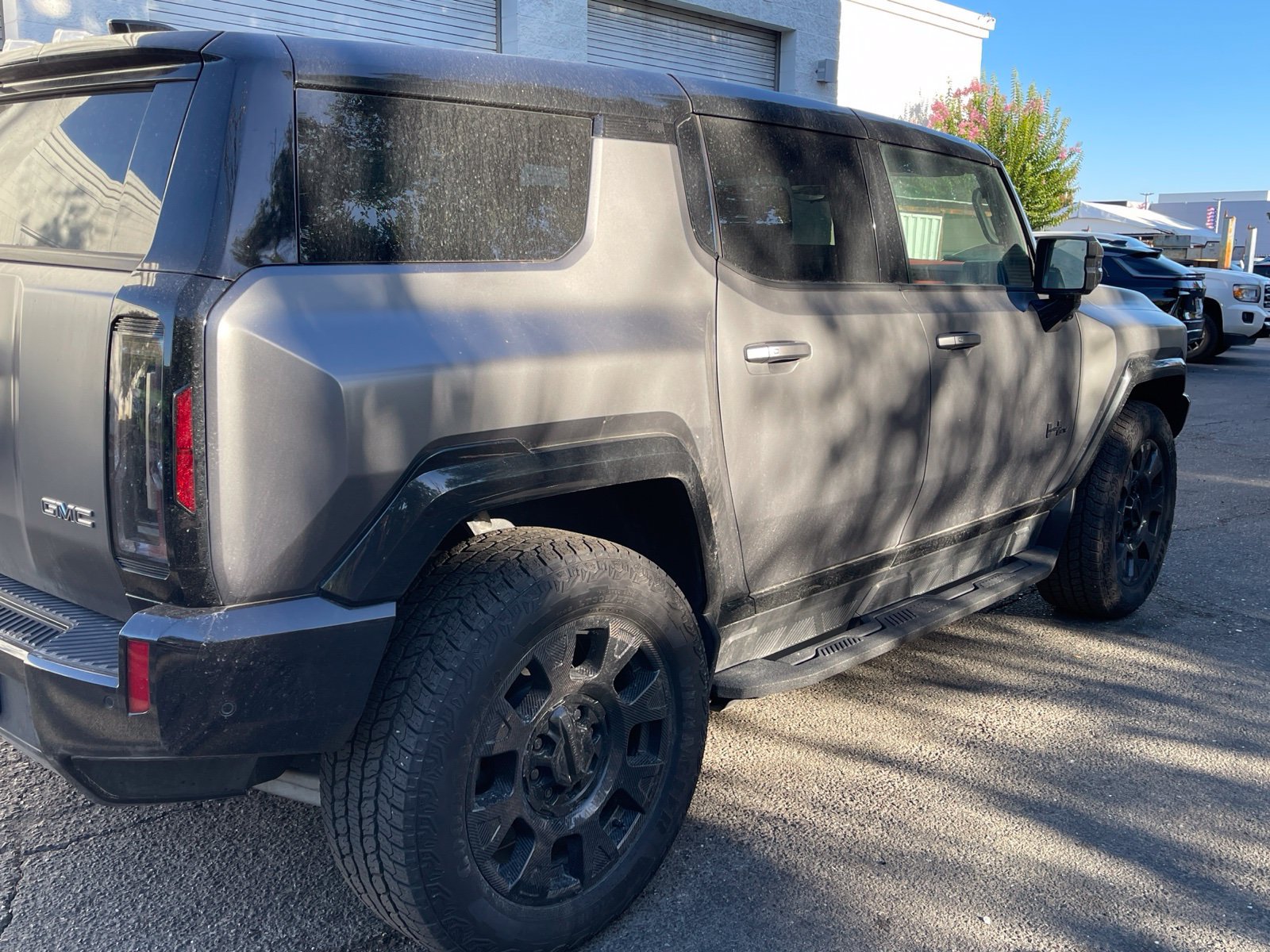 Used 2026 GMC Hummer EV 3X w/ Carbon Fiber Edition Package AWD/4WD image 2