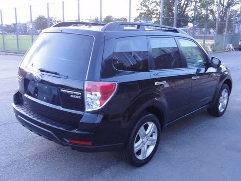 Used 2010 Subaru Forester 2.5X Premium AWD/4WD image 4
