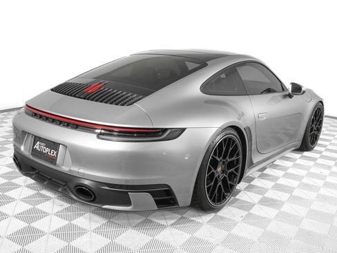 Used 2020 Porsche 911 Carrera S image 5