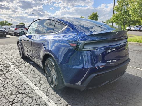 Used 2026 Tesla Model Y 2WD image 14
