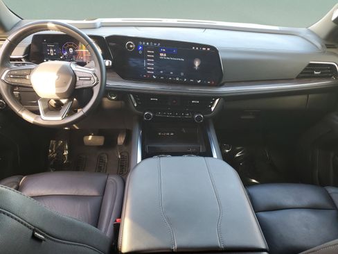 Used 2025 Chevrolet Tahoe LT image 11