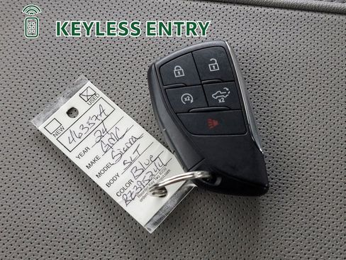 Used 2024 GMC Sierra 1500 SLT w/ SLT Premium Plus Package image 31