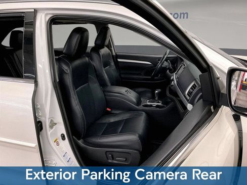Used 2017 Toyota Highlander XLE w/ Protection Package #3 AWD/4WD image 11