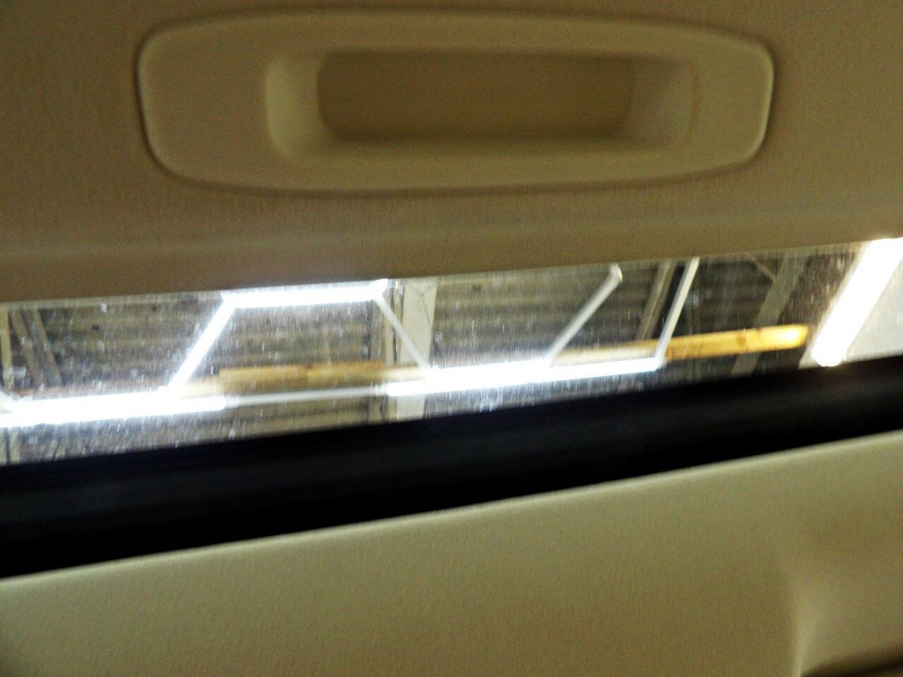 Used 2015 Lexus ES 350 w/ Premium Package FWD image 18