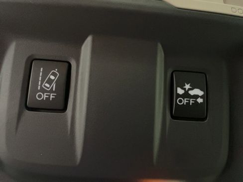 Used 2024 Subaru Forester AWD/4WD image 10