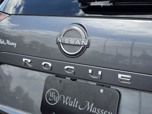 Used 2023 Nissan Rogue Platinum w/ Platinum Premium Package FWD image 32