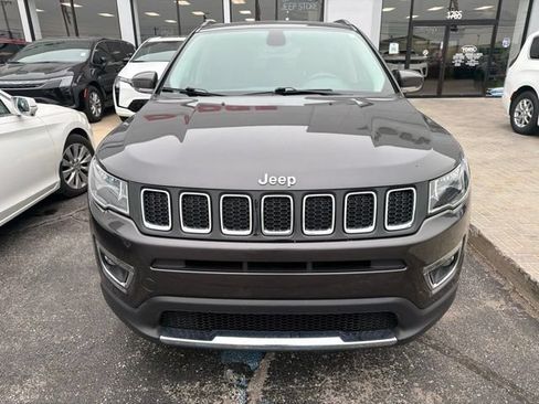 Used 2020 Jeep Compass Limited AWD/4WD image 9