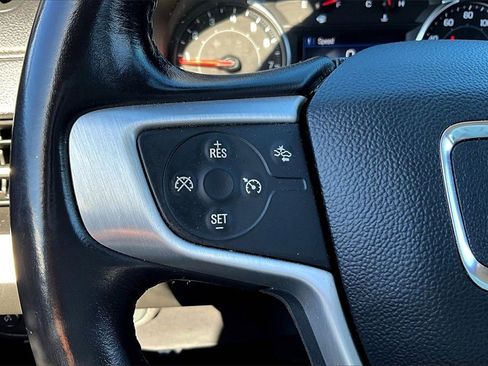 Used 2021 GMC Terrain SLE w/ Driver Convenience Package image 20