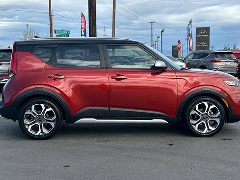 Used 2020 Kia Soul X-Line FWD image 3
