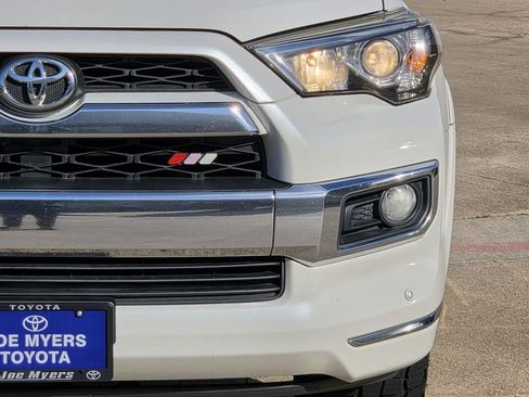 Used 2017 Toyota 4Runner Limited AWD/4WD image 4