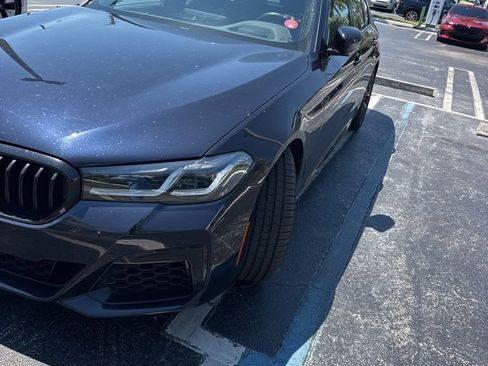 Used 2021 BMW M550i xDrive w/ Executive Package image 11