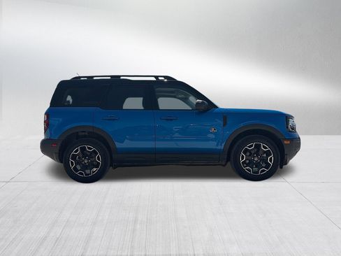 Used 2025 Ford Bronco Sport Outer Banks w/ Outer Banks Tech Package+ AWD/4WD image 4