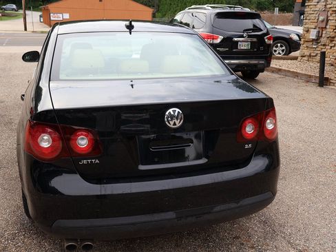 Used 2008 Volkswagen Jetta SE FWD image 8