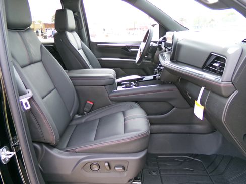 New 2026 Chevrolet Tahoe RST image 18