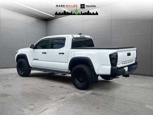 Certified 2023 Toyota Tacoma TRD Off-Road image 3