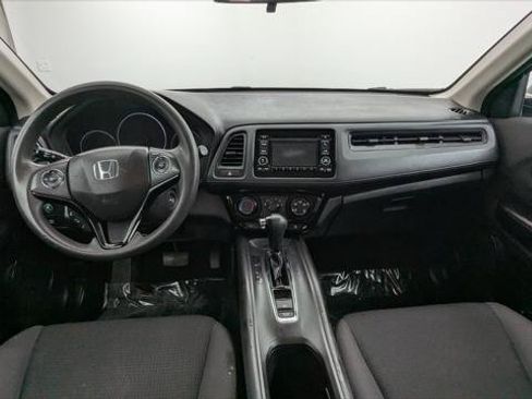 Used 2022 Honda HR-V LX image 24
