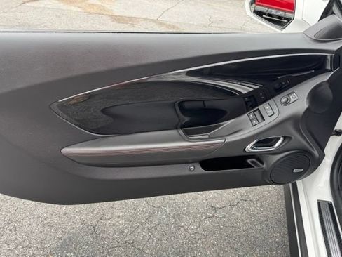 Used 2015 Chevrolet Camaro ZL1 RWD image 10